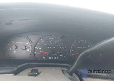 2001 Ford Taurus Ses z USA, uszkodzony, nr VIN 1FAFP55201G227894